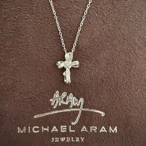 Michael Aram Palm 15mm Cross Pendant Necklace in Sterling Silver NEW WITHOUT TAG